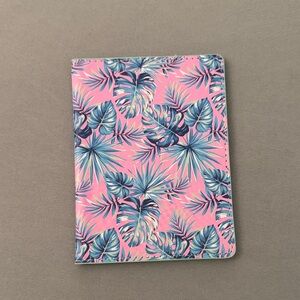 Tropical Leaf Print Passport Holder